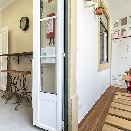 Retro M2 R4 - Lovely Double Room With Shared Bathroom 리스본 외부 사진