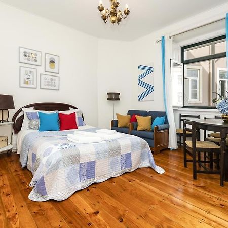 Retro M2 R4 - Lovely Double Room With Shared Bathroom 리스본 외부 사진