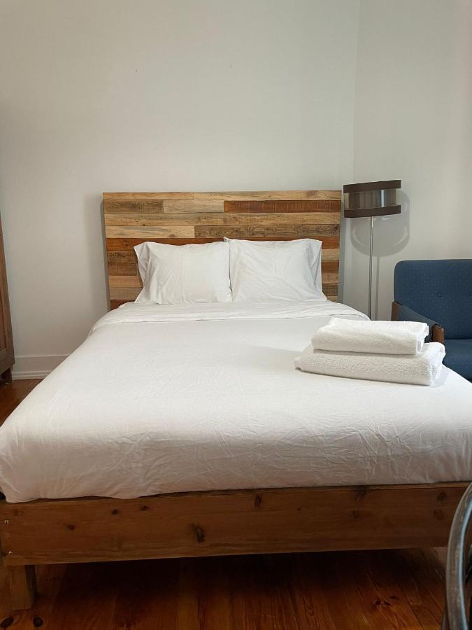 Retro M2 R4 - Lovely Double Room With Shared Bathroom 리스본 외부 사진